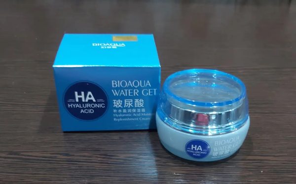 Зволожуючий крем для обличчя з гіалуронової кислотою Bioaqua Hyaluronic Acid Water Get 50ml VS