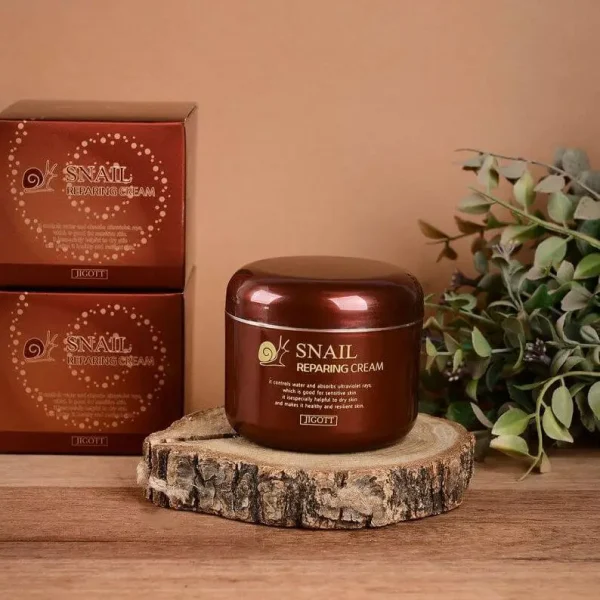 Відновлюючий крем для обличчя(Корея) Jigott Snail Reparing Cream 100ml