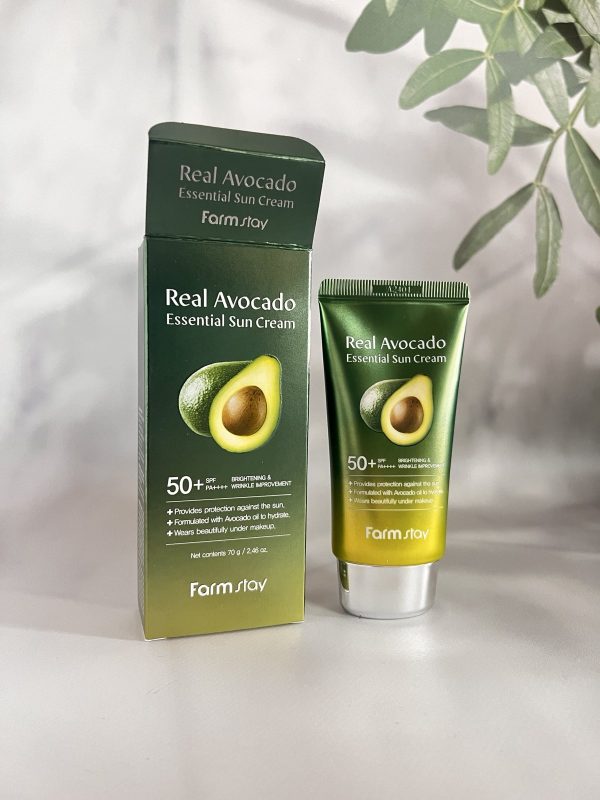 Сонцезахисний крем з авокадо Farmstay Real Avocado Essential Sun Cream SPF50+, 70ml