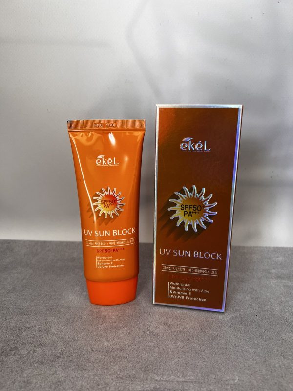 Крем(Корея) сонцезахисний водостійкий з екстрактом алоє Ekel UV Sun Block Cream SPF 50+ 70ml