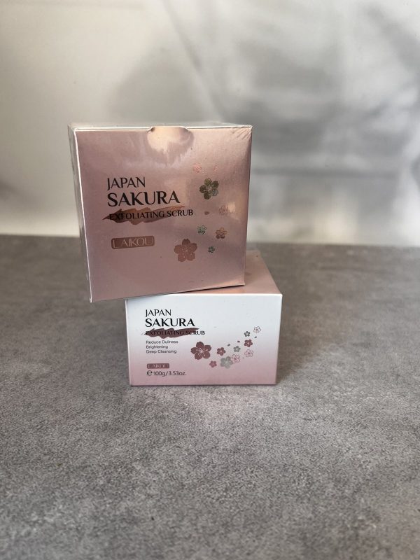 Скраб для обличчя з екстрактом Японської Сакури Laikou Japan Sakura 100g VS