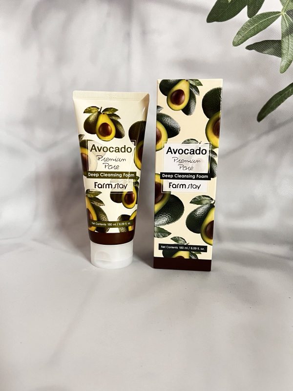 Піна для вмивання пом”якшуюча з екстрактом авокадо Farmstay Avocado Premium Pore Deep Cleansing Foam 180ml