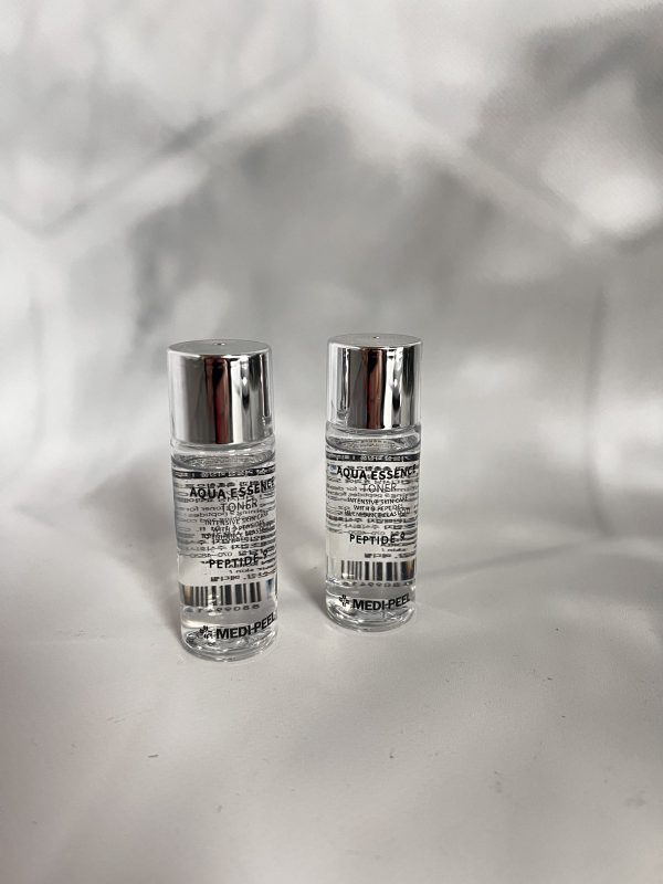 Есенція-тонер для обличчя Medi Peel Peptide 9 Aqua Essence Toner з пептидами 30 мл