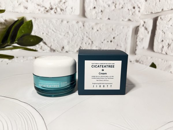 Крем для обличчя Jigott Cica tea tree Cream з центелою 50мл