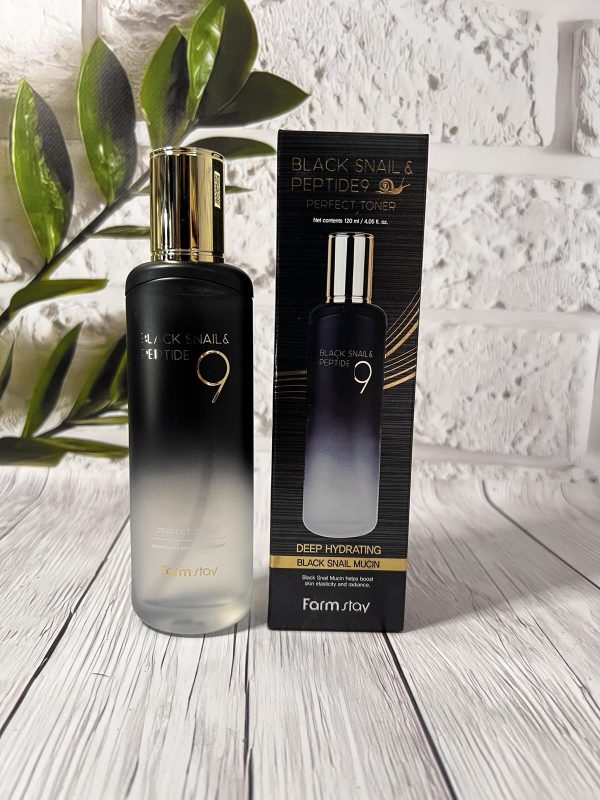 Тонер для обличчя з пептидами FarmStay Black Snail & Peptide 9 120ml
