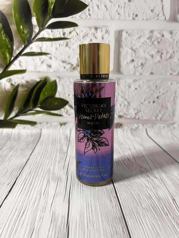 Спрей для тіла Victoria’s Secret Velvet Petals Noir 250 мл